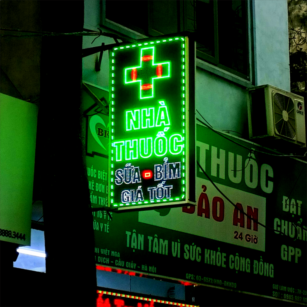 bien-quang-cao-nha-thuoc