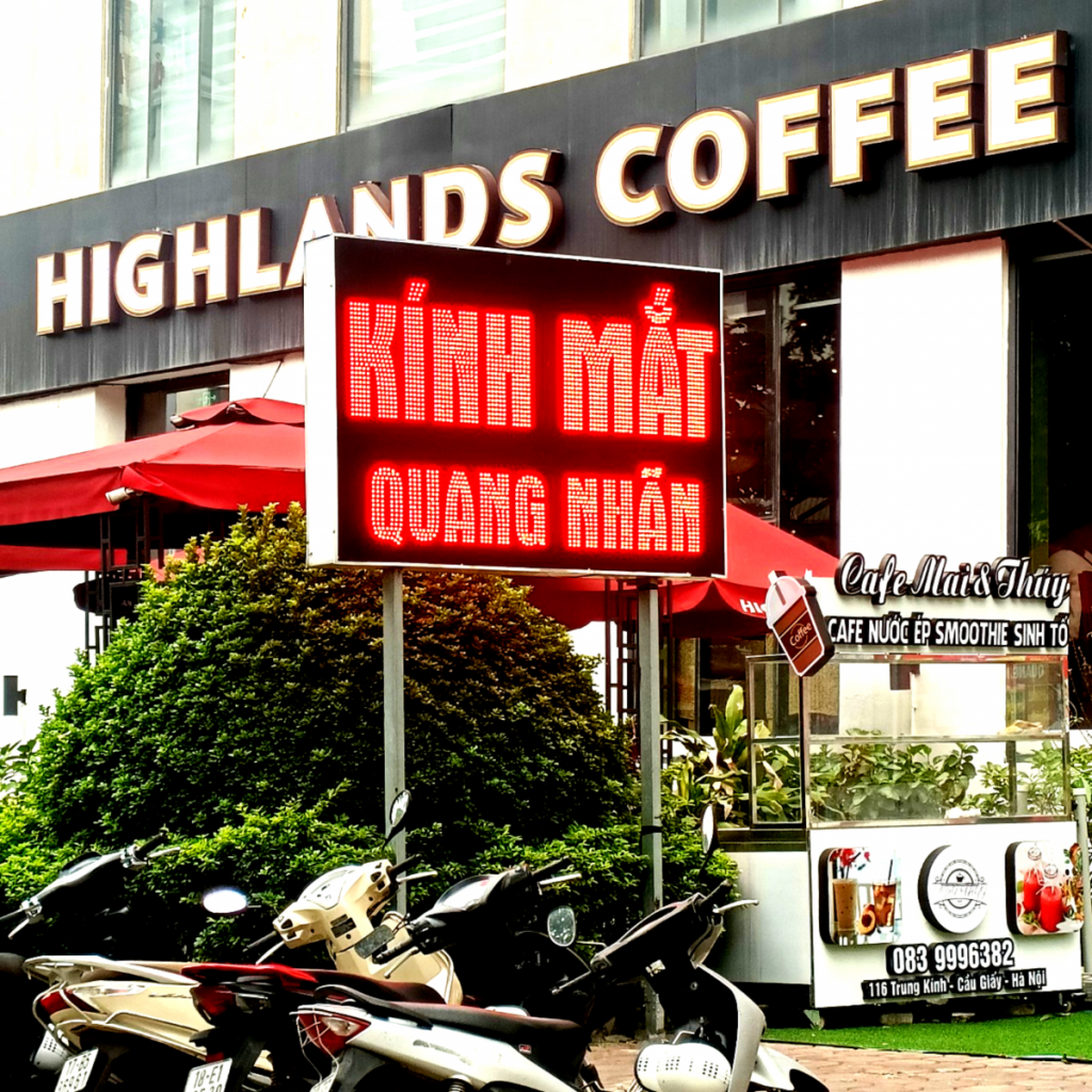 bien-quang-cao-chan-dung