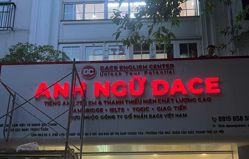 Biển Quảng Cáo Trung Tâm Ngoại Ngữ | Thi Công Trọn Gói, Giá Tốt